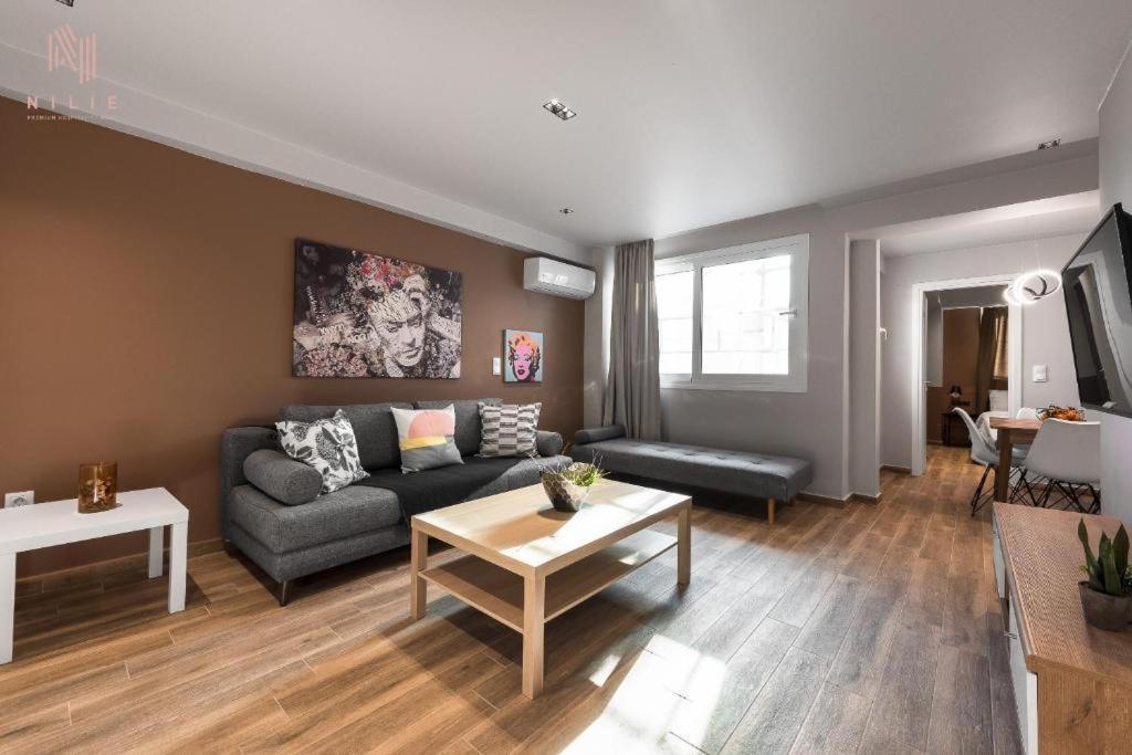 Appartamento Big Apple Aprts, Nilie Hospitality Mgmt Salonicco Esterno foto