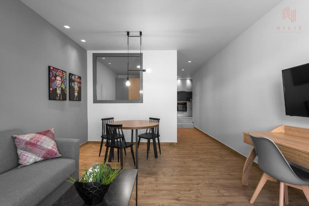 Appartamento Big Apple Aprts, Nilie Hospitality Mgmt Salonicco Esterno foto