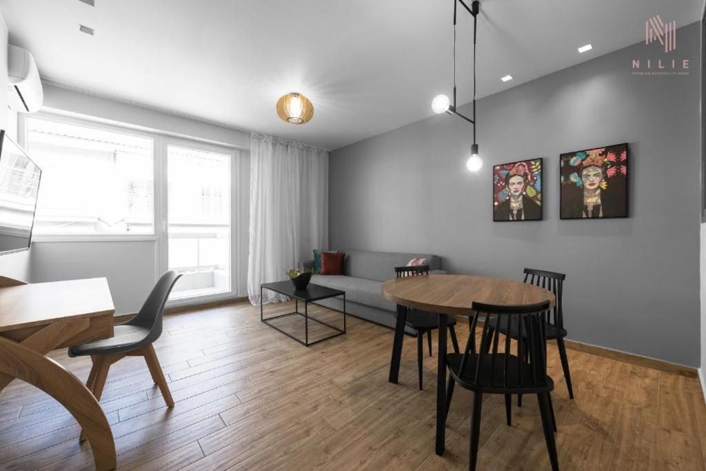 Appartamento Big Apple Aprts, Nilie Hospitality Mgmt Salonicco Esterno foto