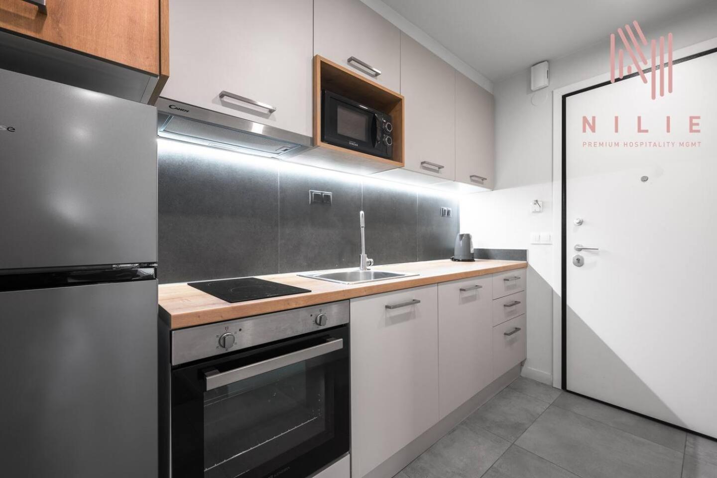 Appartamento Big Apple Aprts, Nilie Hospitality Mgmt Salonicco Esterno foto